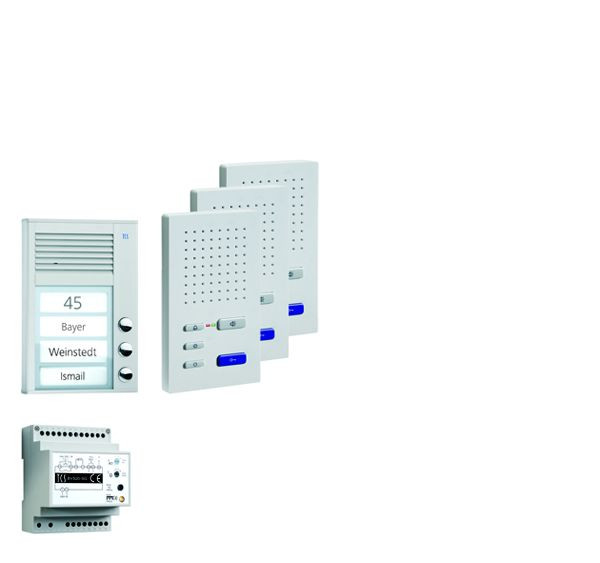 TCS sistem za nadzor vrat audio:pack AP za 3 bivalne enote, z zunanjo postajo PAK 3 tipke za zvonec, 3x prostoročni zvočnik ISW3030, krmilnik BVS20, PPAF03-SL/02