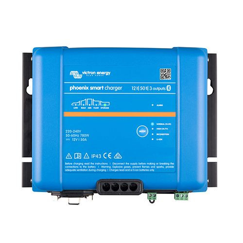 Victron Energy polnilnik baterij Phoenix Smart IP43 Charger 12/30(1+1) 230V, 321911