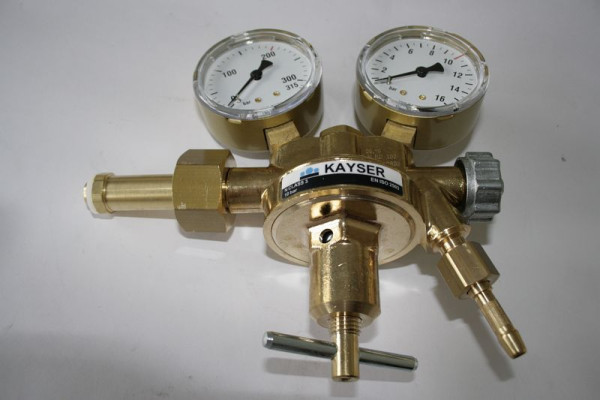 Kayser regulator tlaka 'dušik', z 2 človekoma. Ø 63 mm, delovni tlak nastavljiv 0-10 bar, 54117